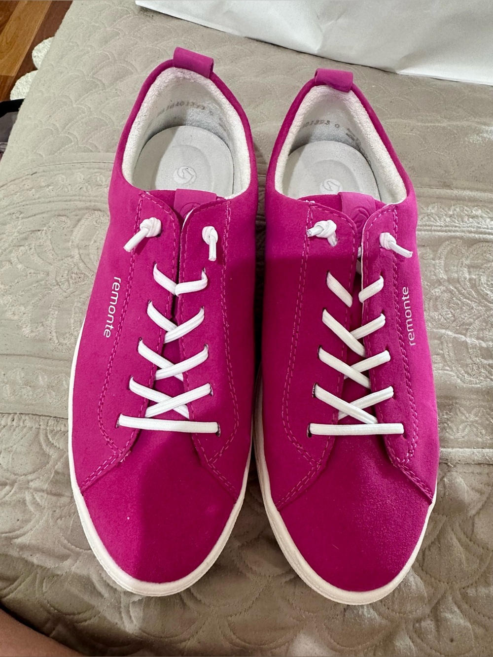 Remonte fuchsia pink slip on sneaker  size 41, US 10.